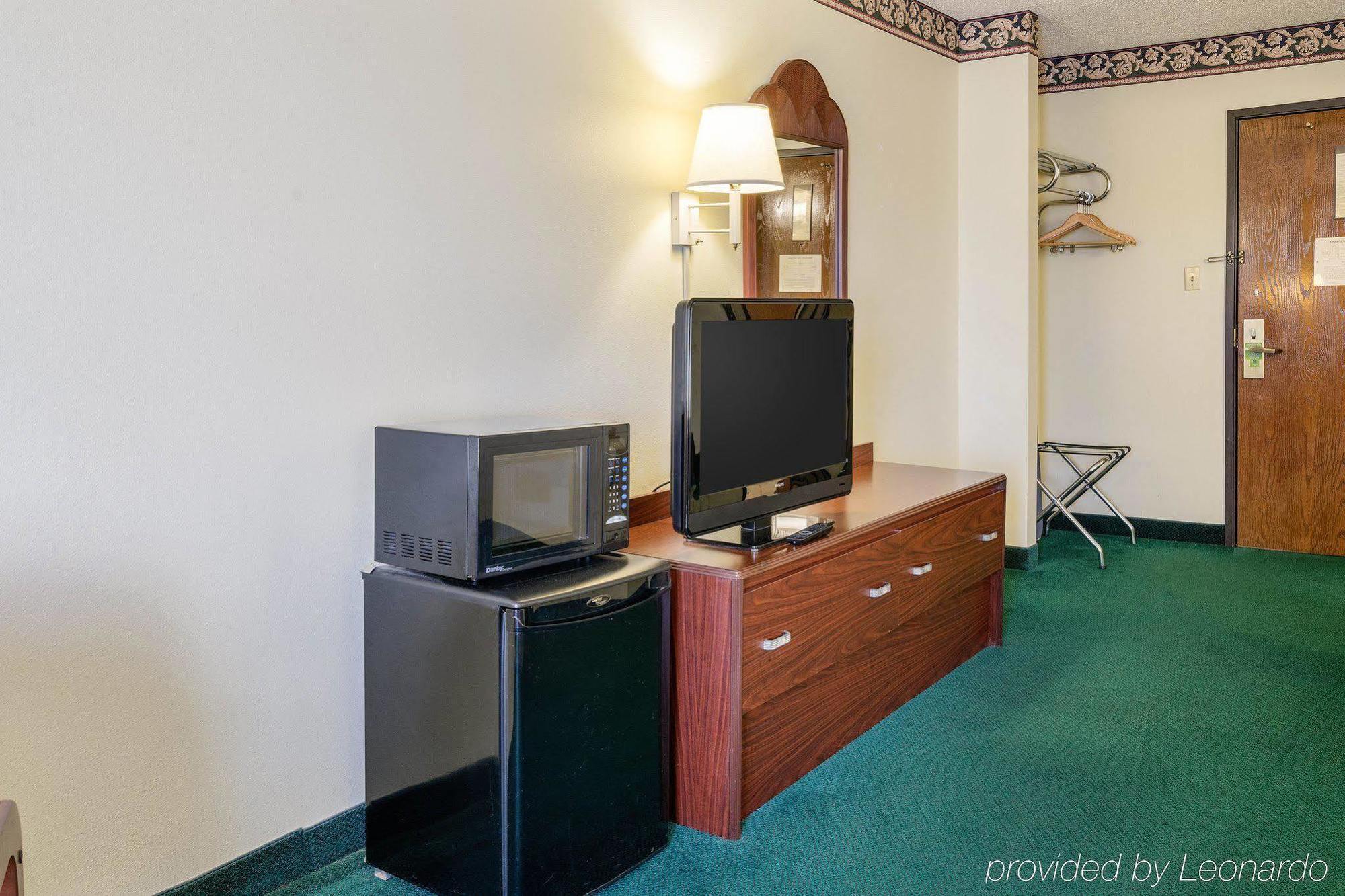Quality Inn Stephens City-Winchester South מראה חיצוני תמונה